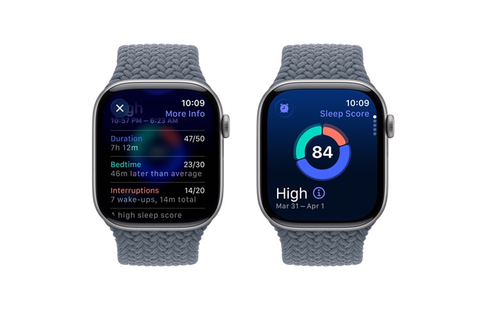 Apple Watch Series 11, asztroszürke alumíniumtok, alvási pontszámmal kapcsolatos értesítés, jobb oldali nézet, Digital Crown, acélkék fonott körpánt