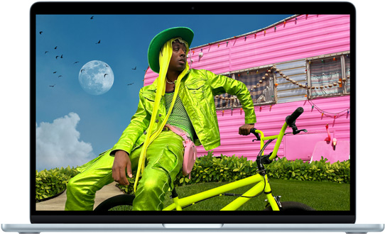 MacBook Air 15-inch, showcasing Liquid Retina display